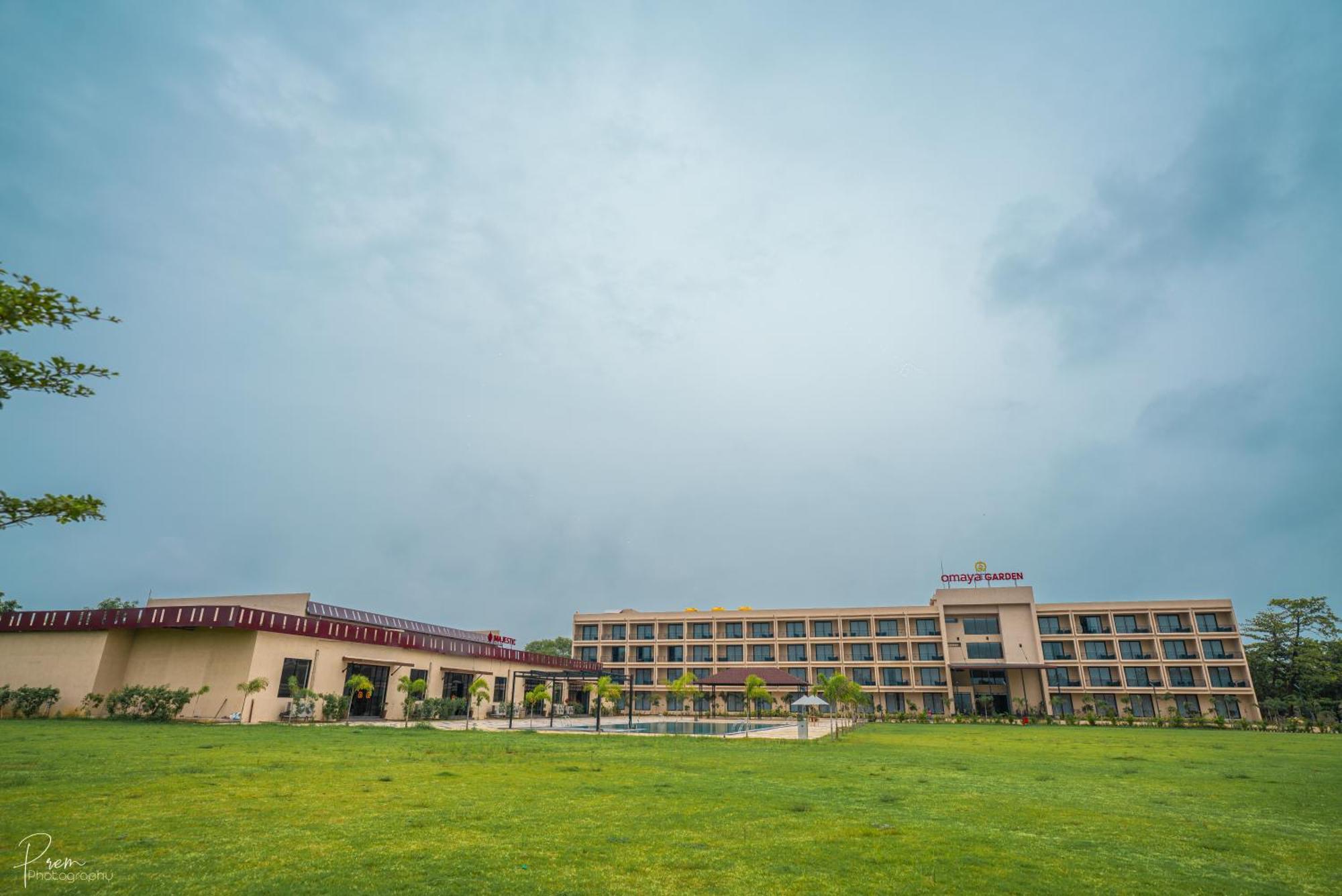 Hotel Omaya Garden Rāipur 外观 照片