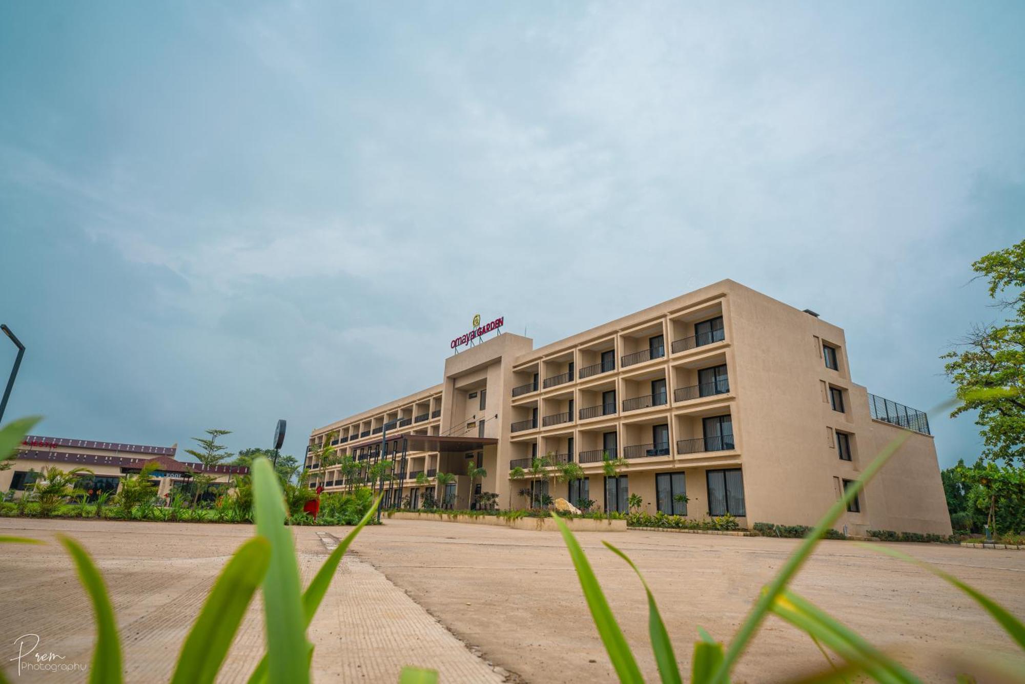 Hotel Omaya Garden Rāipur 外观 照片